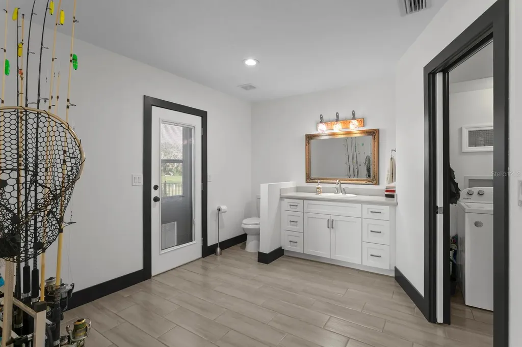 1632 Sea Breeze Drive Tarpon Springs FL 34689