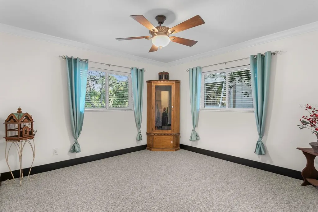 1632 Sea Breeze Drive Tarpon Springs FL 34689