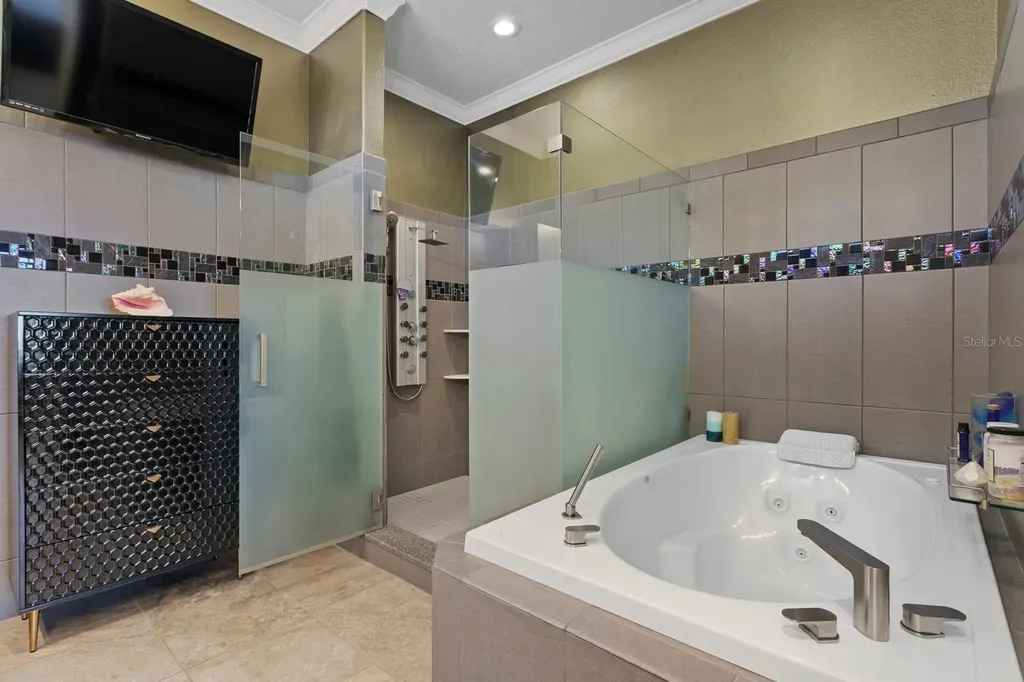 1632 Sea Breeze Drive Tarpon Springs FL 34689