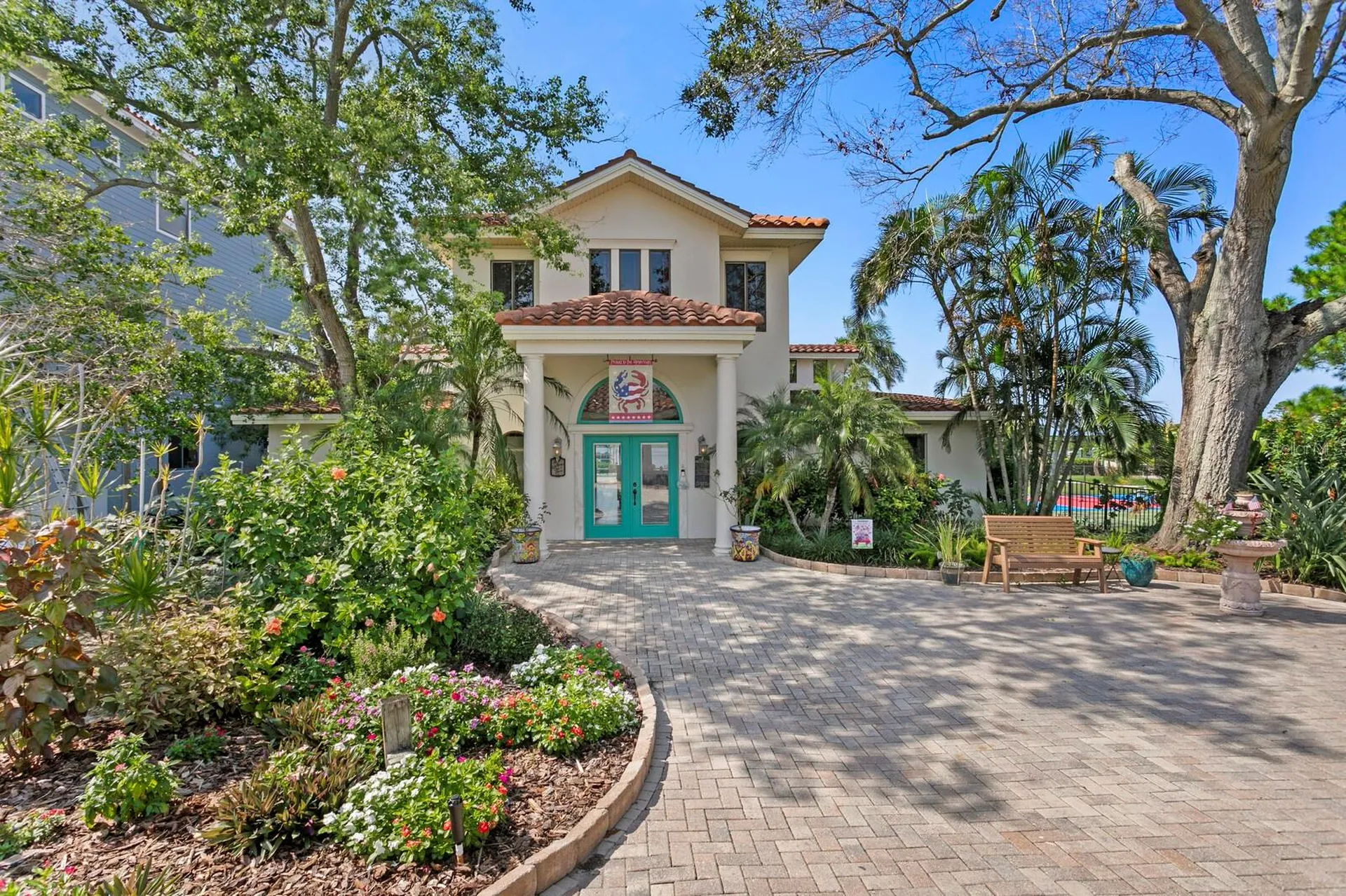1632 Sea Breeze Drive Tarpon Springs FL 34689