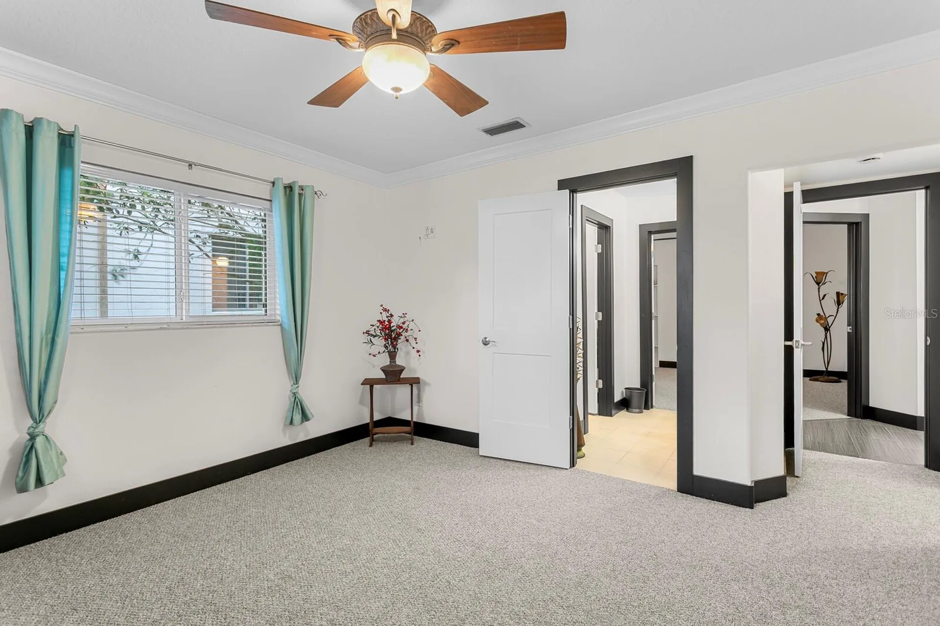 1632 Sea Breeze Drive Tarpon Springs FL 34689