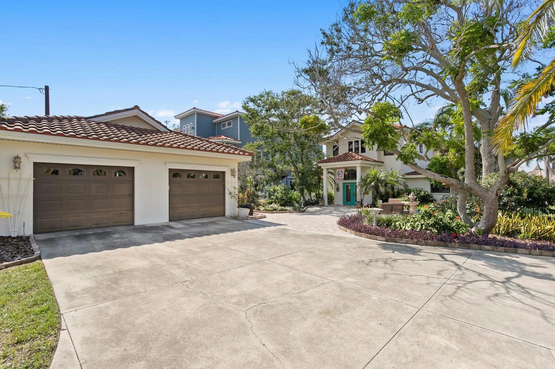 1632 Sea Breeze Drive Tarpon Springs FL 34689