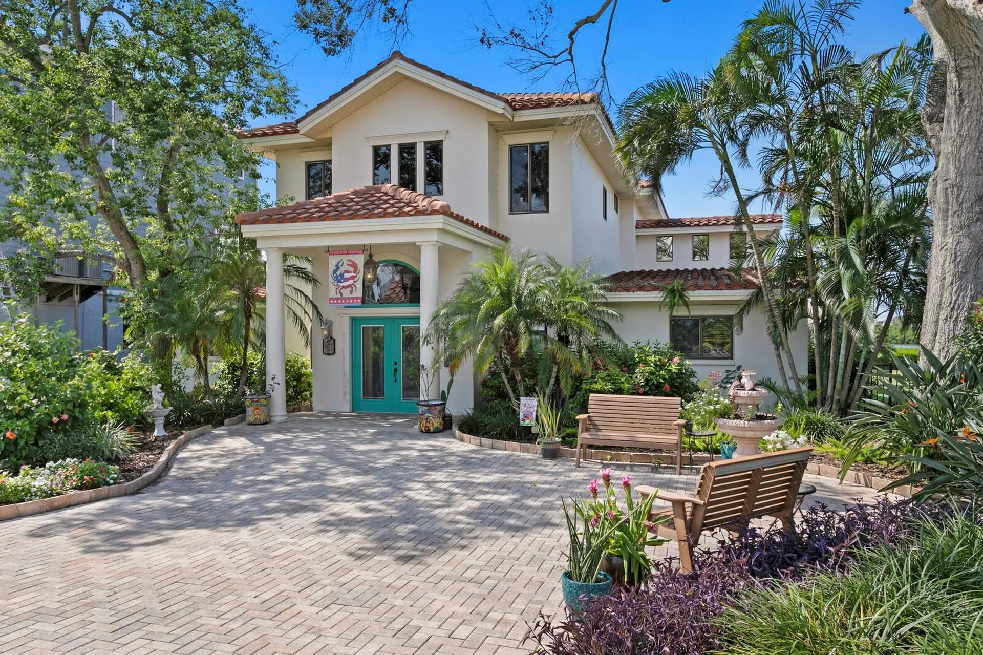 1632 Sea Breeze Drive Tarpon Springs FL 34689