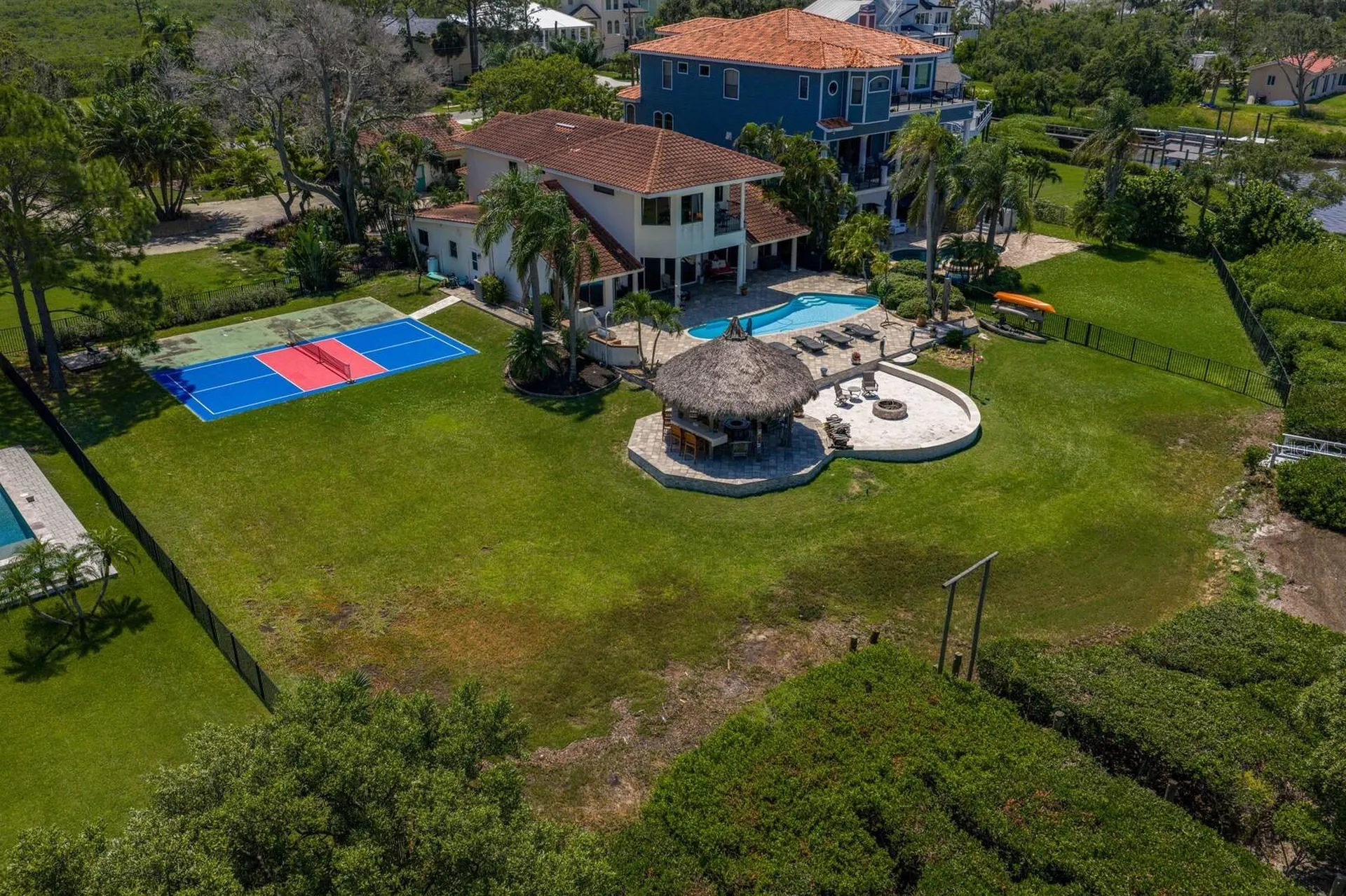 1632 Sea Breeze Drive Tarpon Springs FL 34689