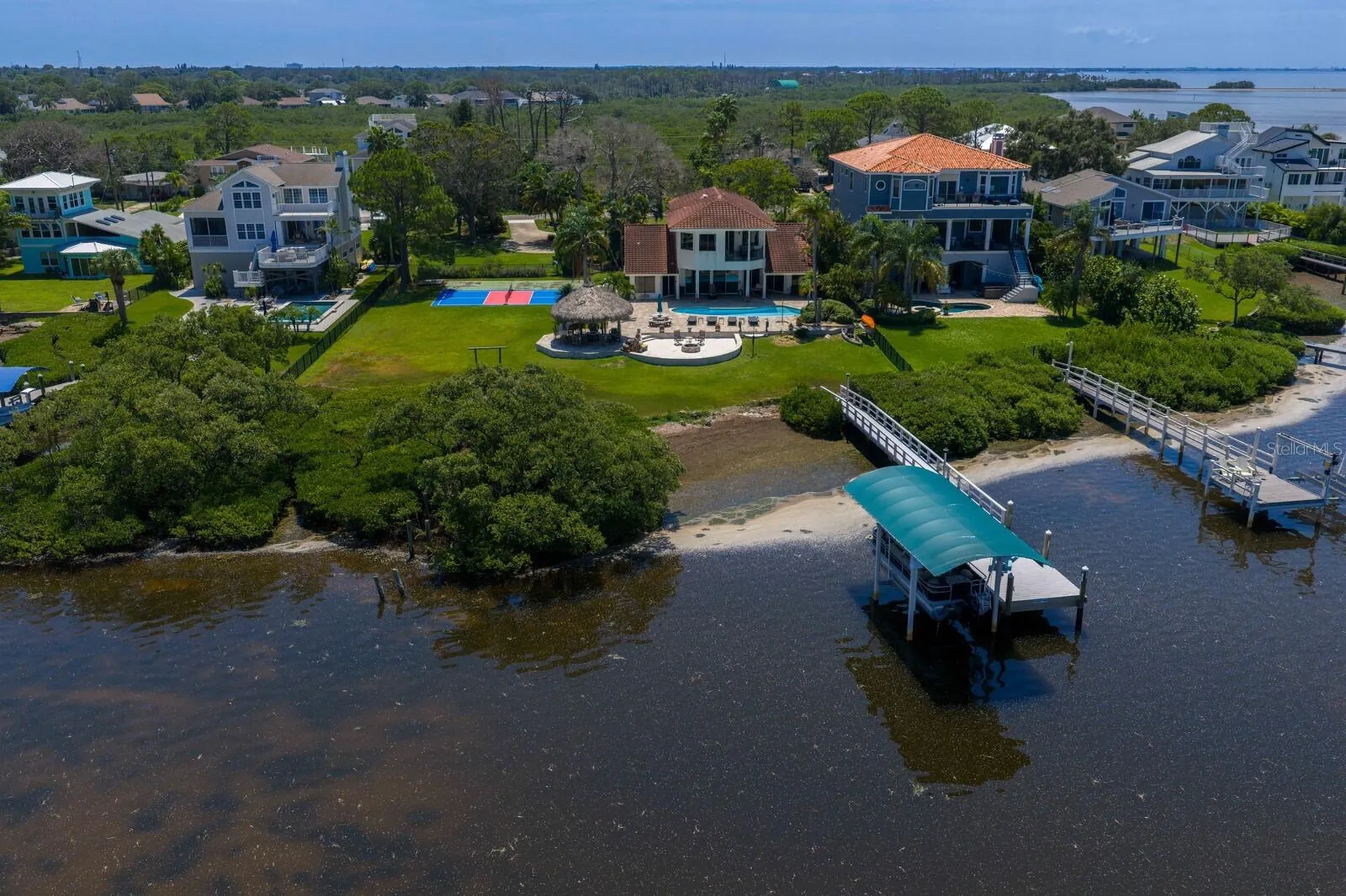 1632 Sea Breeze Drive Tarpon Springs FL 34689