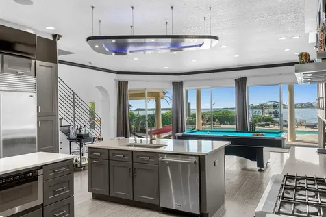1632 Sea Breeze Drive Tarpon Springs FL 34689