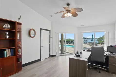 1632 Sea Breeze Drive Tarpon Springs FL 34689