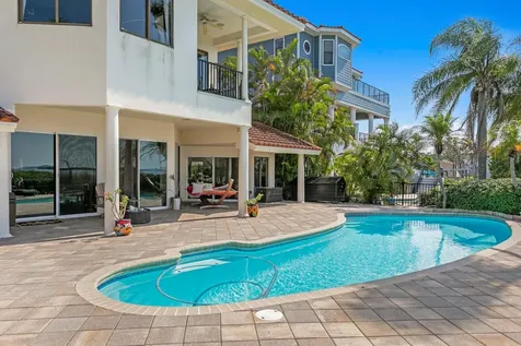 1632 Sea Breeze Drive Tarpon Springs FL 34689
