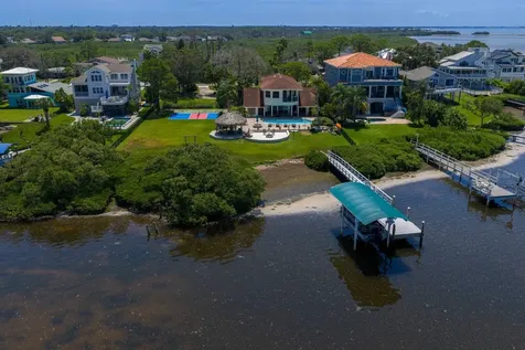 1632 Sea Breeze Drive Tarpon Springs FL 34689