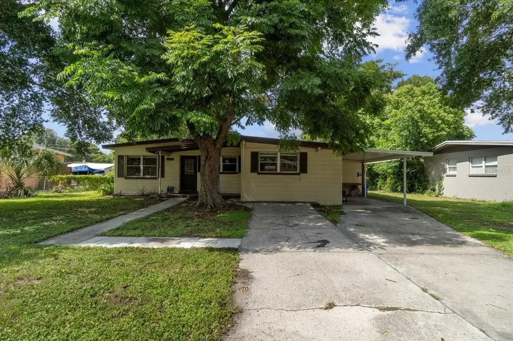 2254 S Crystal Lake Drive Lakeland FL 33801