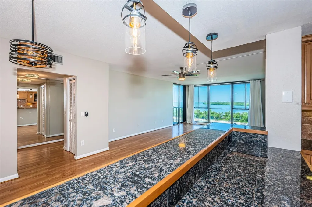 7100 Sunshine Skyway Lane S St Petersburg FL 33711