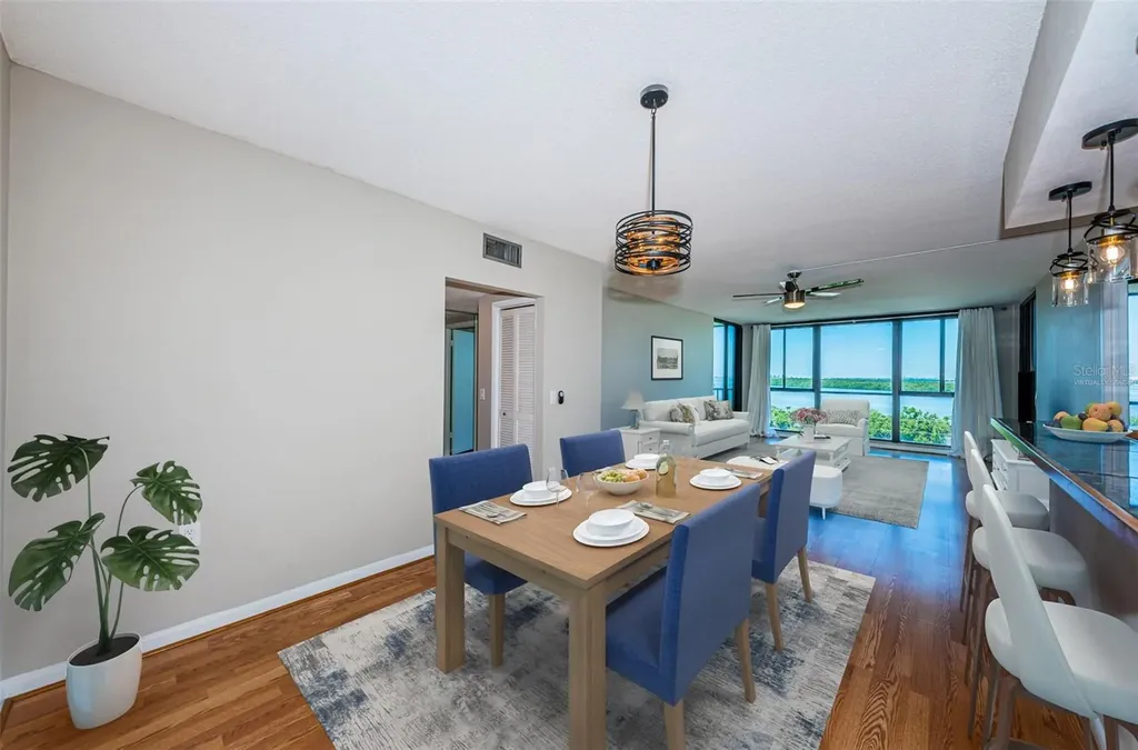 7100 Sunshine Skyway Lane S St Petersburg FL 33711