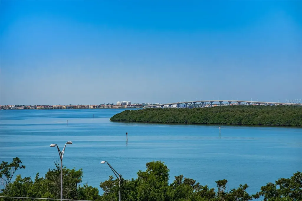 7100 Sunshine Skyway Lane S St Petersburg FL 33711