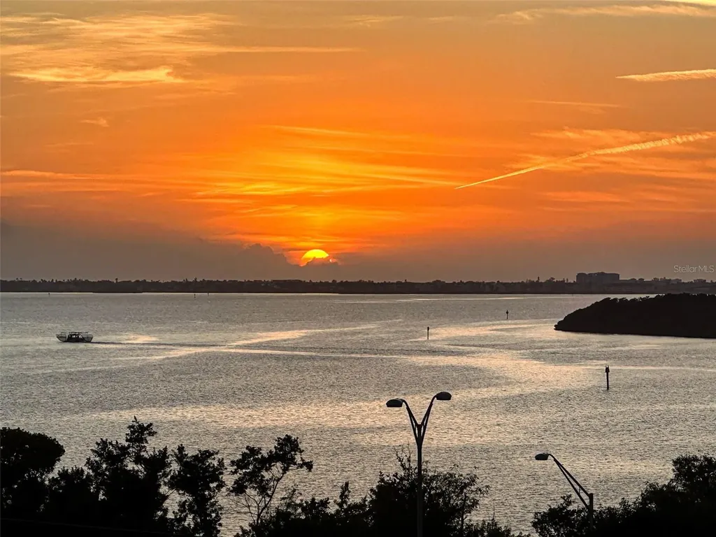 7100 Sunshine Skyway Lane S St Petersburg FL 33711