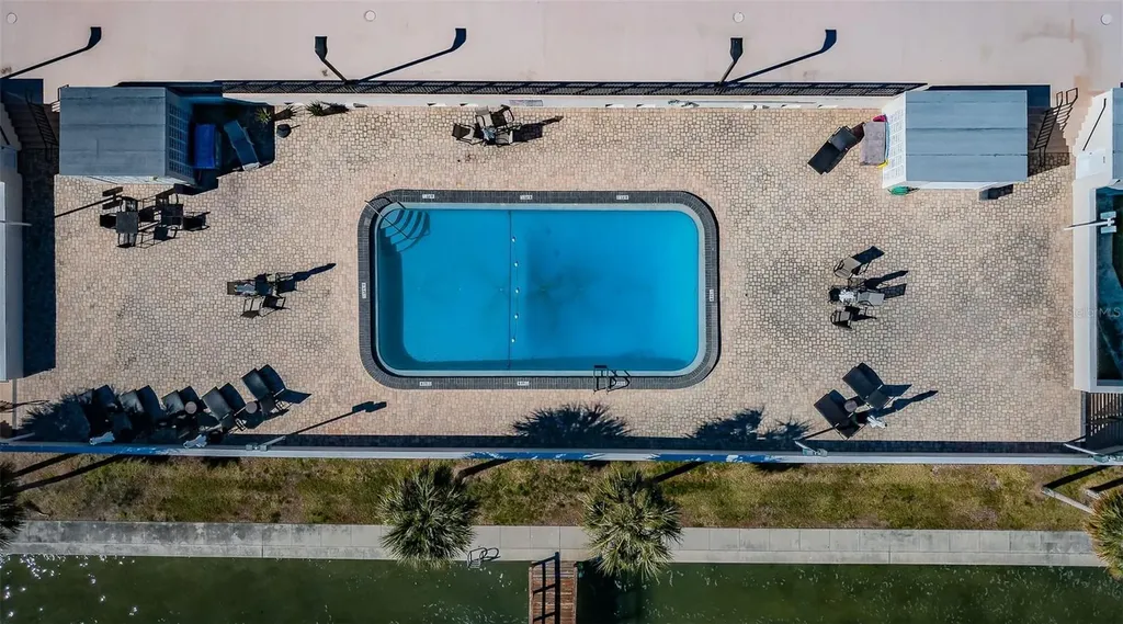 7100 Sunshine Skyway Lane S St Petersburg FL 33711