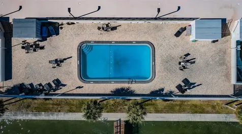 7100 Sunshine Skyway Lane S St Petersburg FL 33711