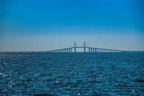 7100 Sunshine Skyway Lane S St Petersburg FL 33711