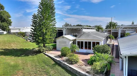 1144 Deer Creek Boulevard Davenport FL 33837