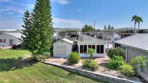 1144 Deer Creek Boulevard Davenport FL 33837