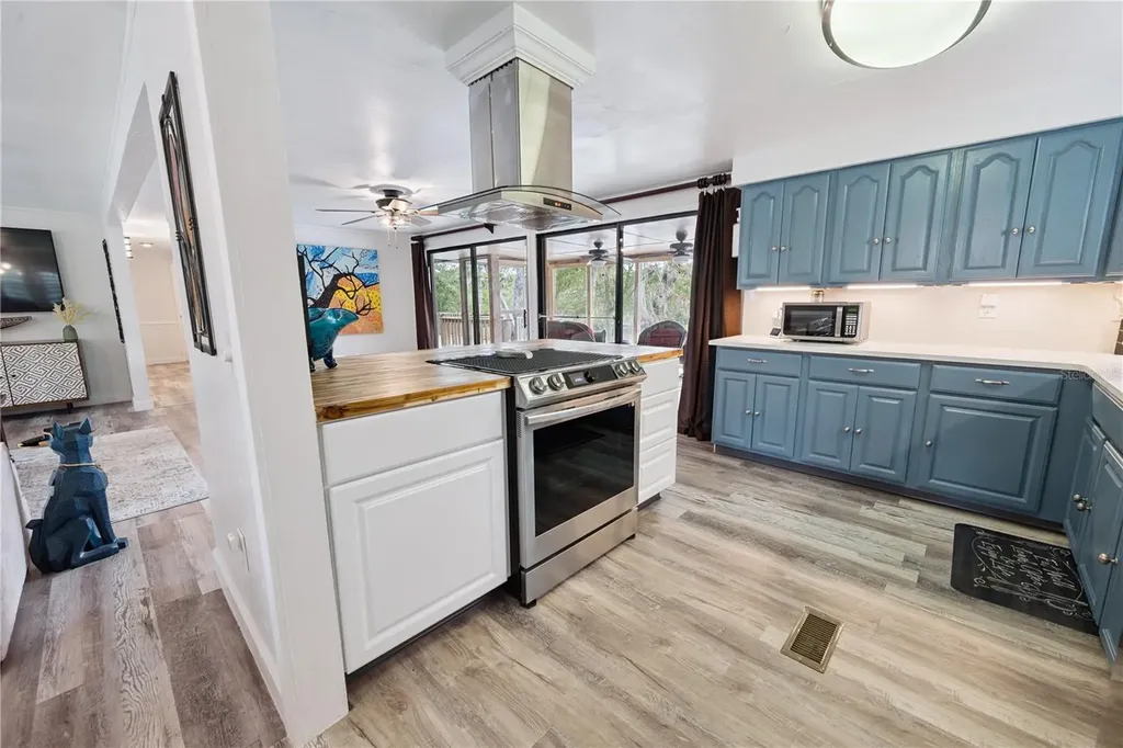 102 NE 931st Street Branford FL 32008