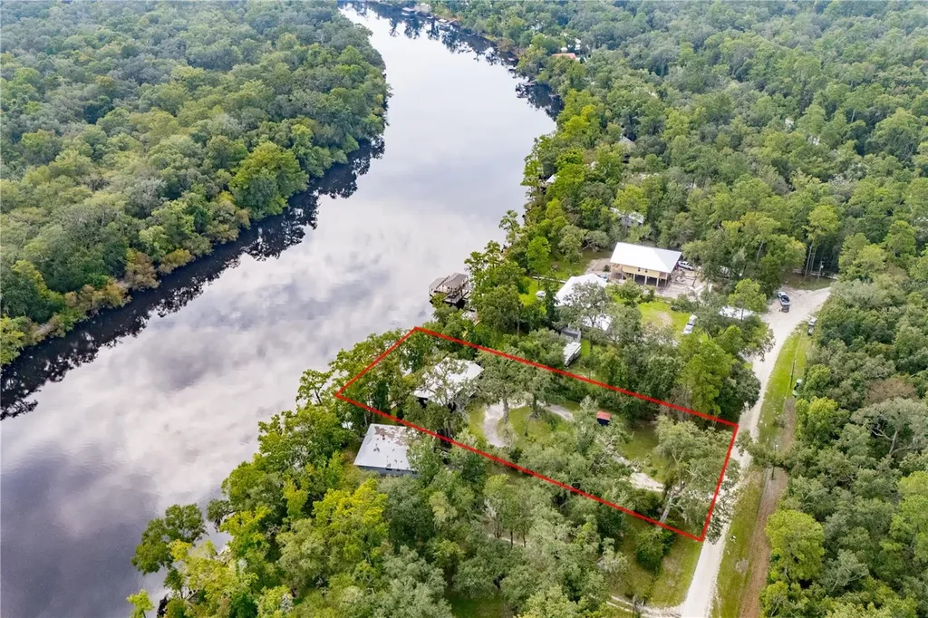 102 NE 931st Street Branford FL 32008