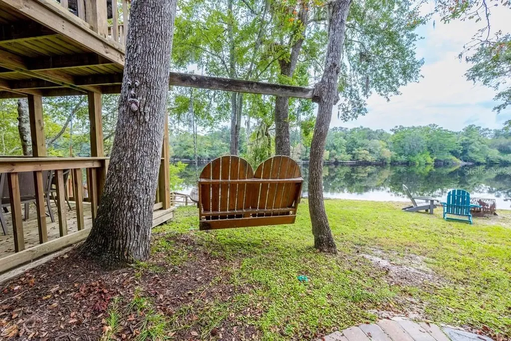 102 NE 931st Street Branford FL 32008