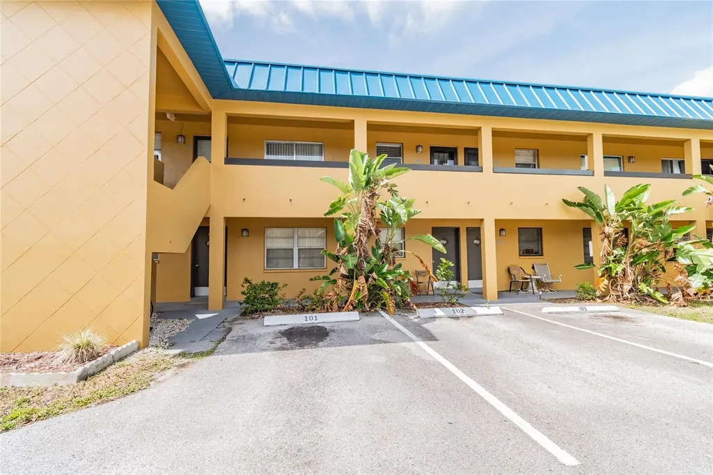 439 S Paula Drive Dunedin FL 34698