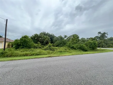 Foxhall Road North Port FL 34288