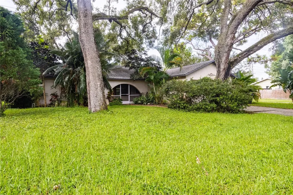 2117 Briarway Drive Clearwater FL 33763