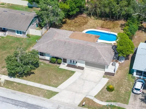 31 Oak Court Eustis FL 32726