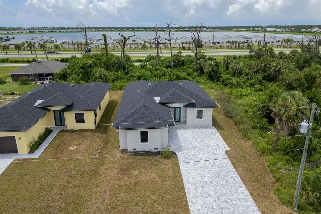 183 Sesame Road E Rotonda West FL 33947