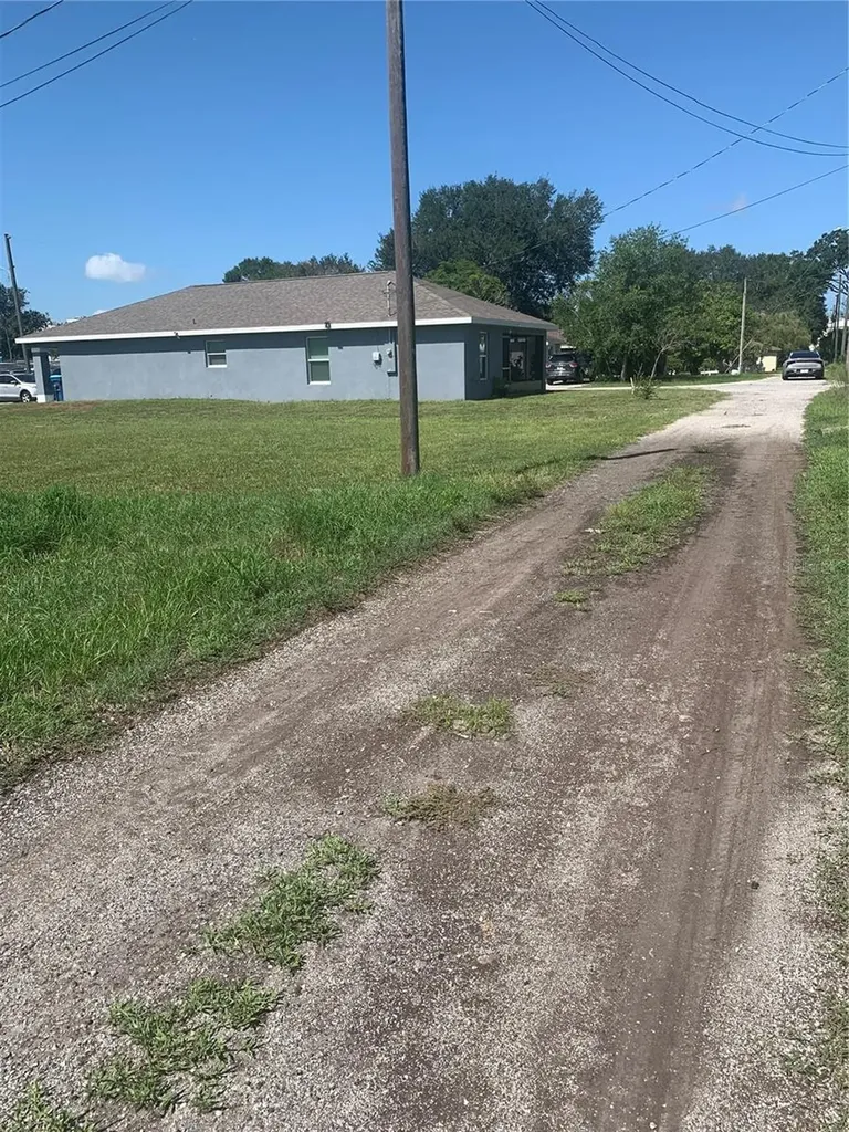 517 Lincoln Avenue W Lake Wales FL 33853