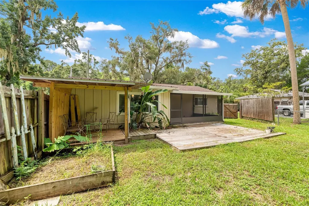 2021 NW 13th Avenue Crystal River FL 34428