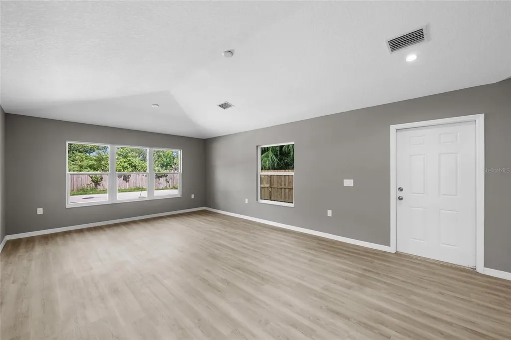 3914 Walnut Avenue Sarasota FL 34234