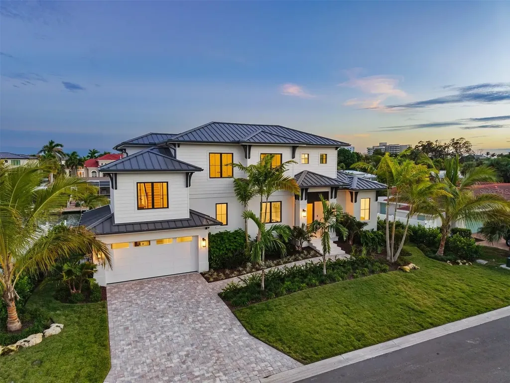 524 Halyard Lane Longboat Key FL 34228