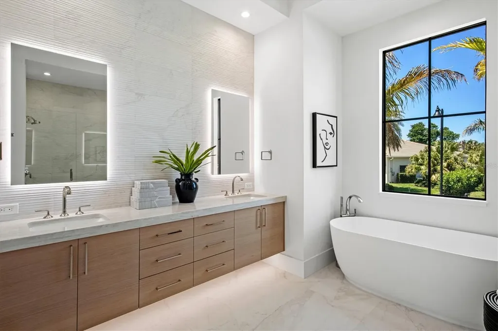 524 Halyard Lane Longboat Key FL 34228