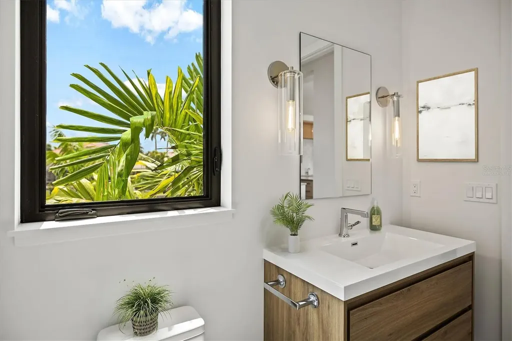 524 Halyard Lane Longboat Key FL 34228