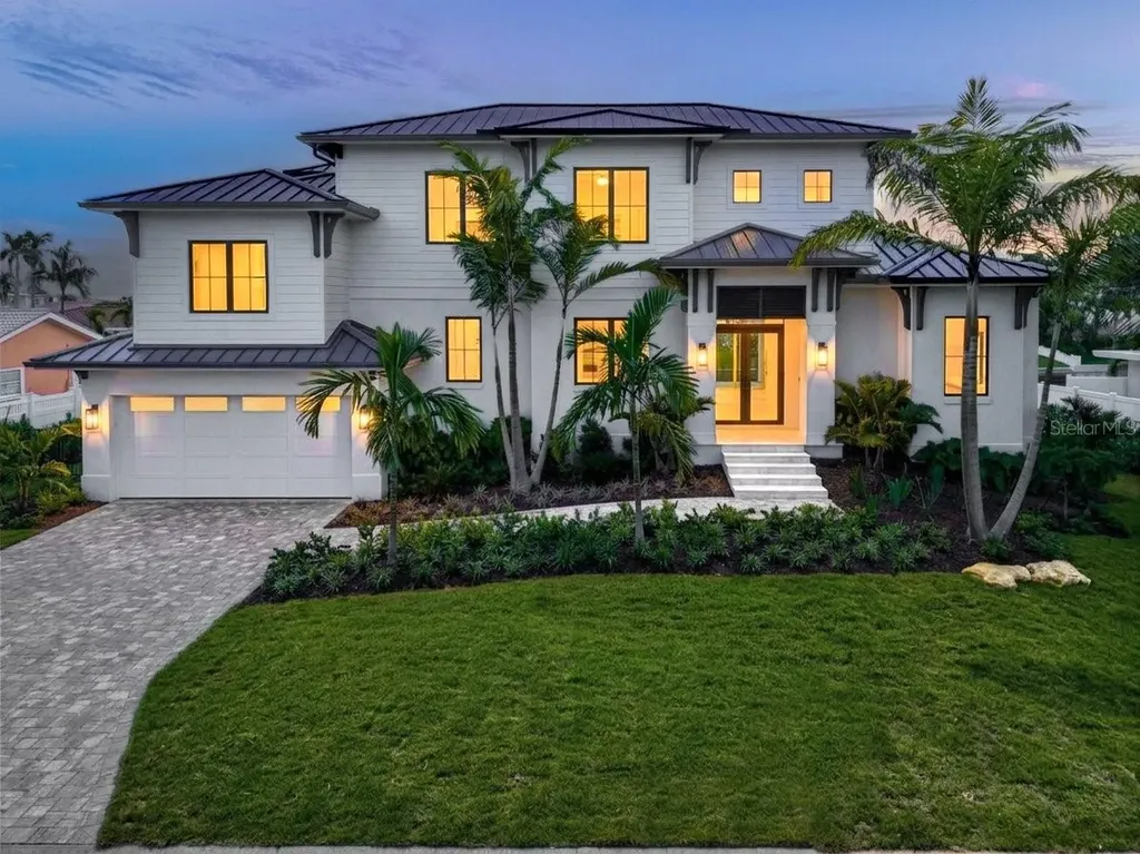 524 Halyard Lane Longboat Key FL 34228
