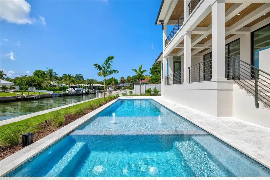 524 Halyard Lane Longboat Key FL 34228