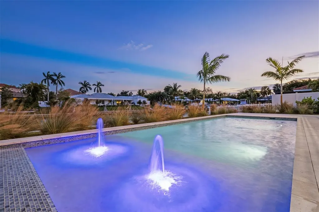 524 Halyard Lane Longboat Key FL 34228