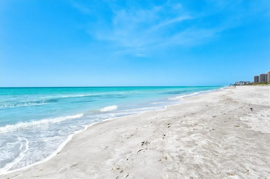 524 Halyard Lane Longboat Key FL 34228