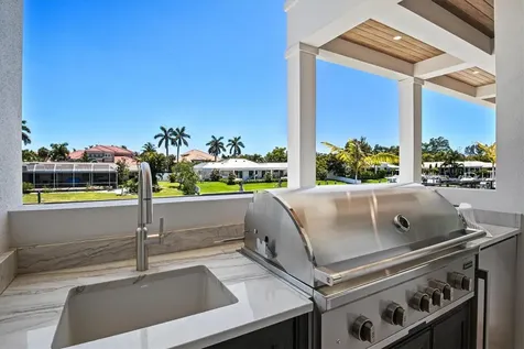 524 Halyard Lane Longboat Key FL 34228