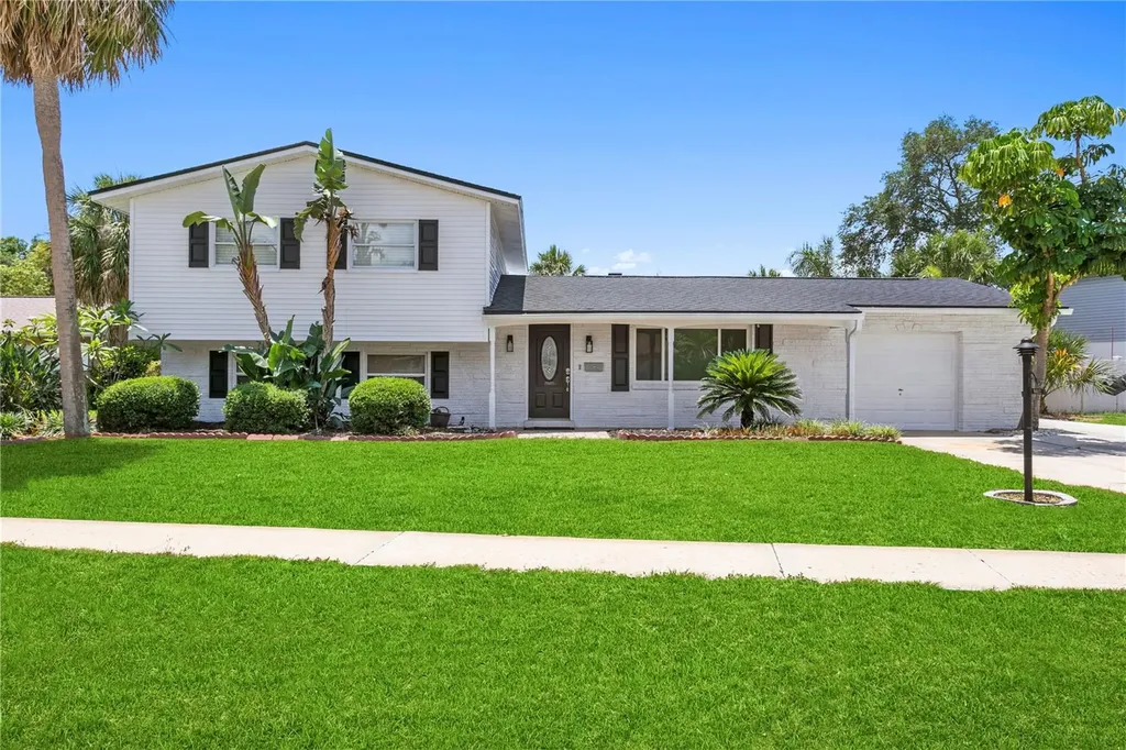 8412 Flagstone Drive Tampa FL 33615