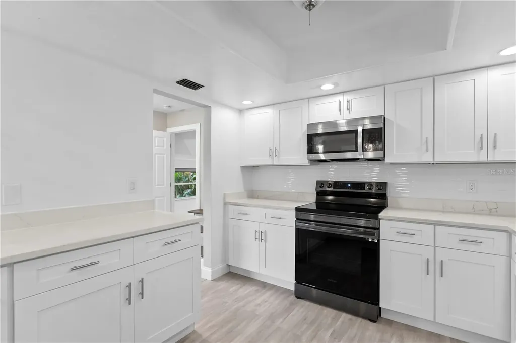 8412 Flagstone Drive Tampa FL 33615