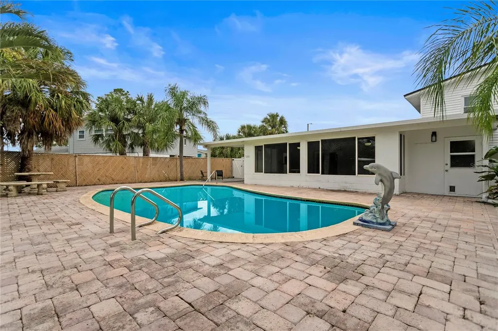 8412 Flagstone Drive Tampa FL 33615