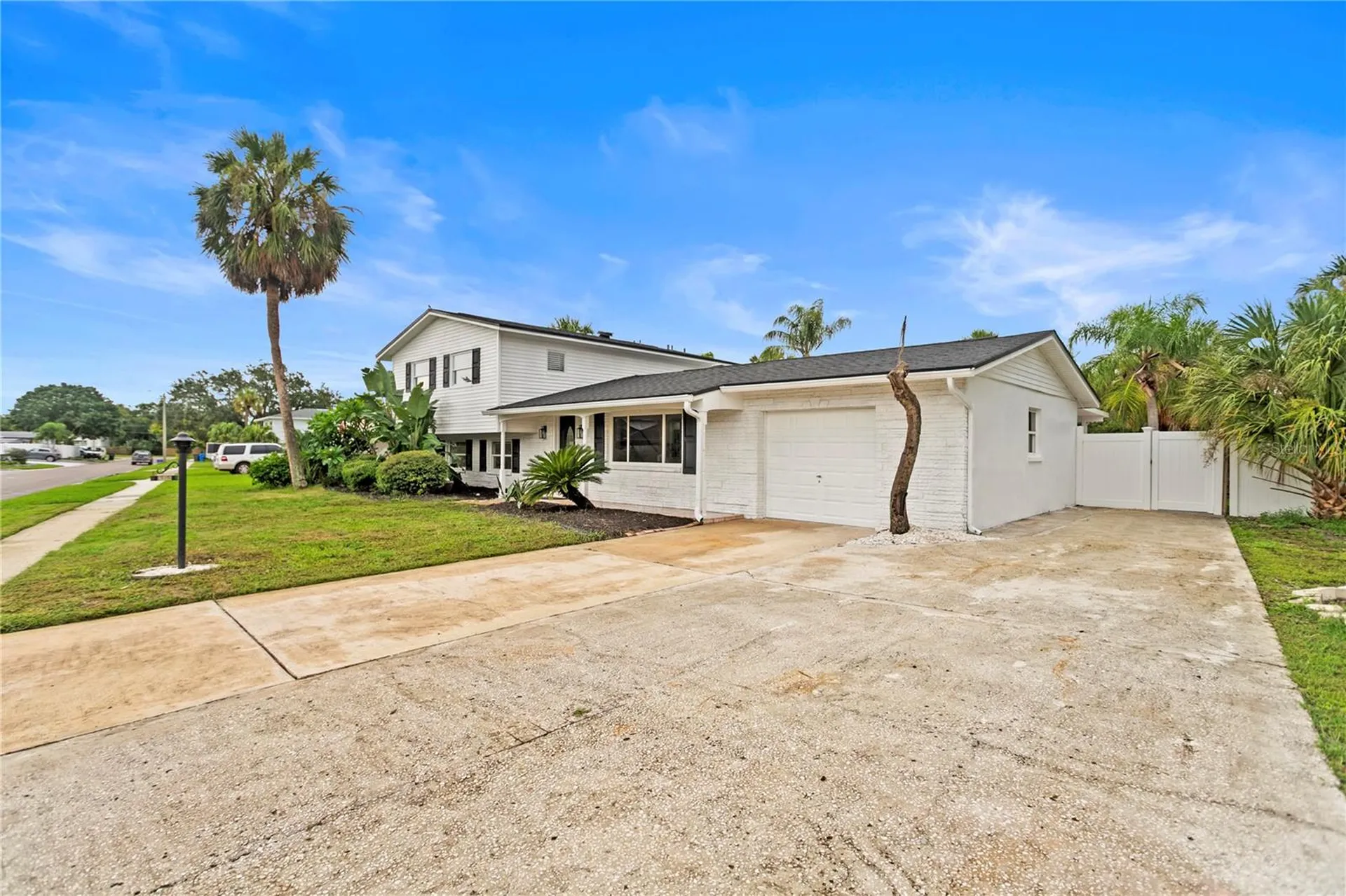 8412 Flagstone Drive Tampa FL 33615
