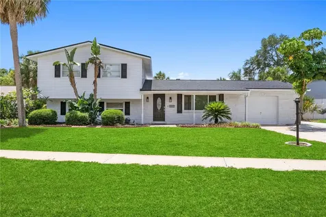 8412 Flagstone Drive Tampa FL 33615