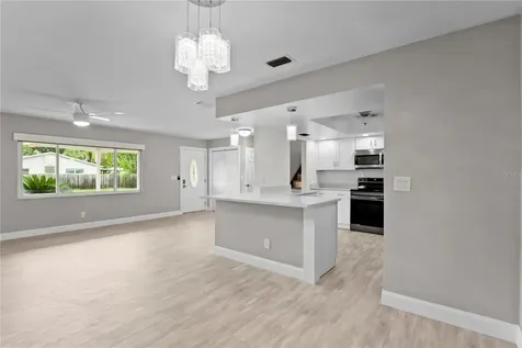 8412 Flagstone Drive Tampa FL 33615
