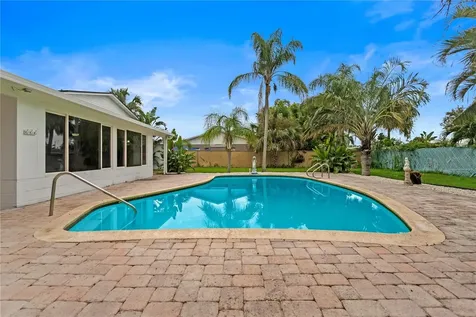8412 Flagstone Drive Tampa FL 33615
