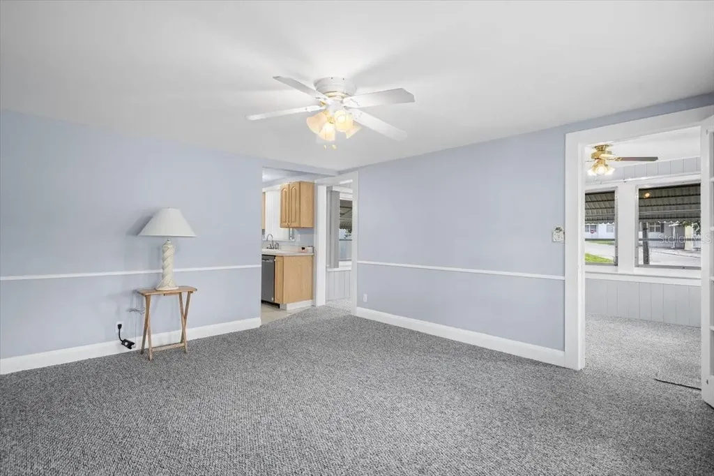 9 Seminole Drive Bradenton FL 34208